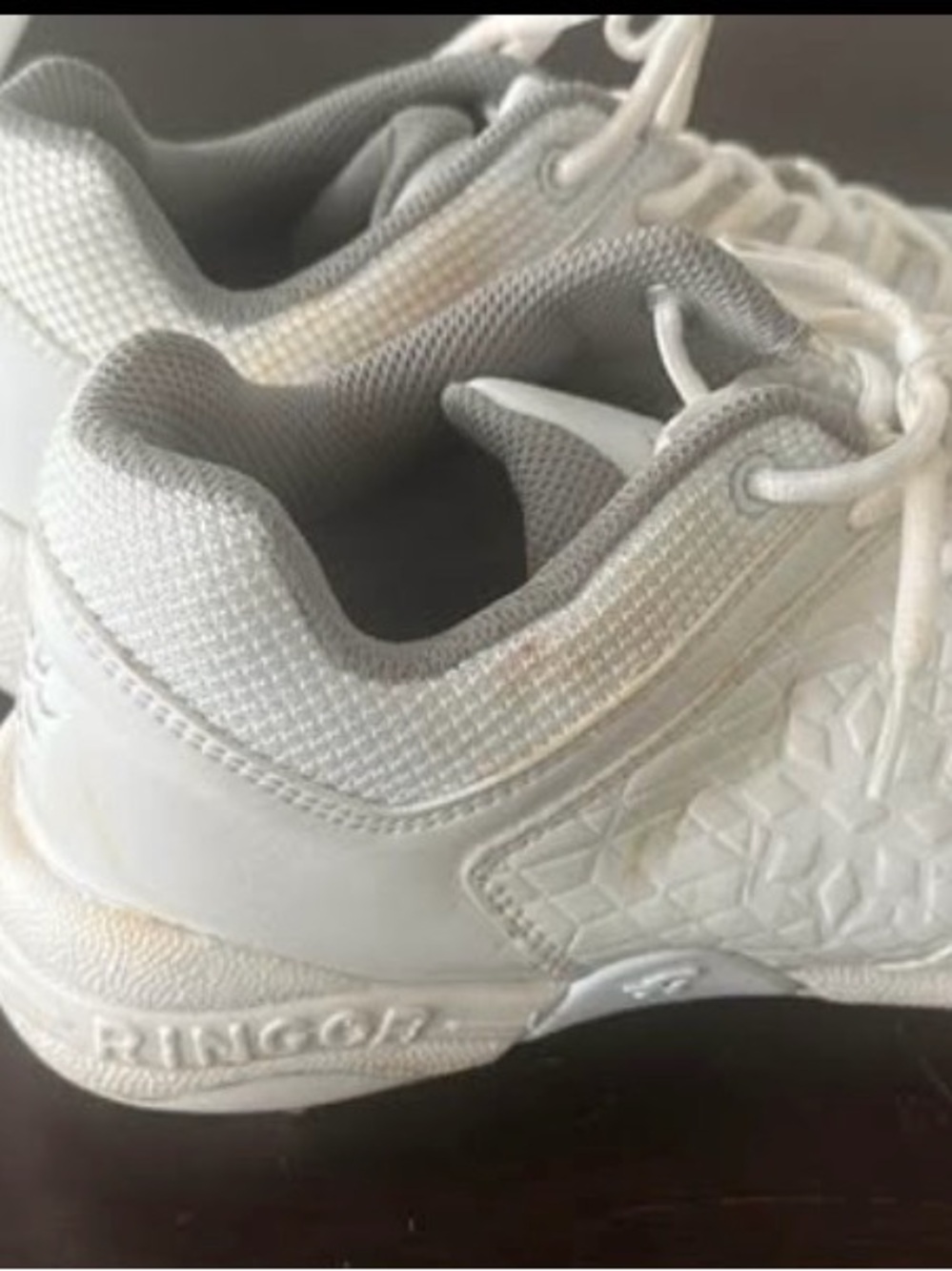 Rip-It woman’s softball cleats